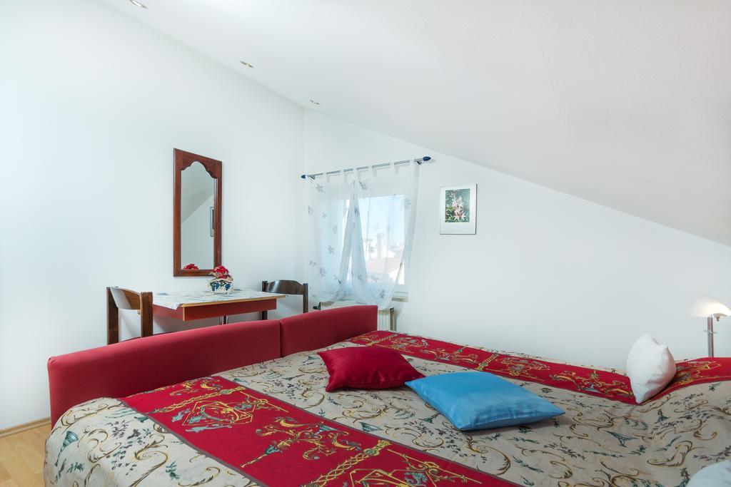 Apartments Villa-Passat Poreč Buitenkant foto