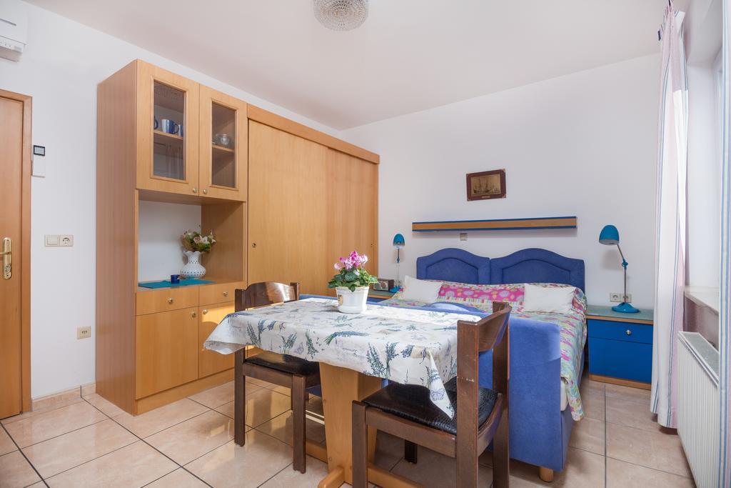 Apartments Villa-Passat Poreč Buitenkant foto