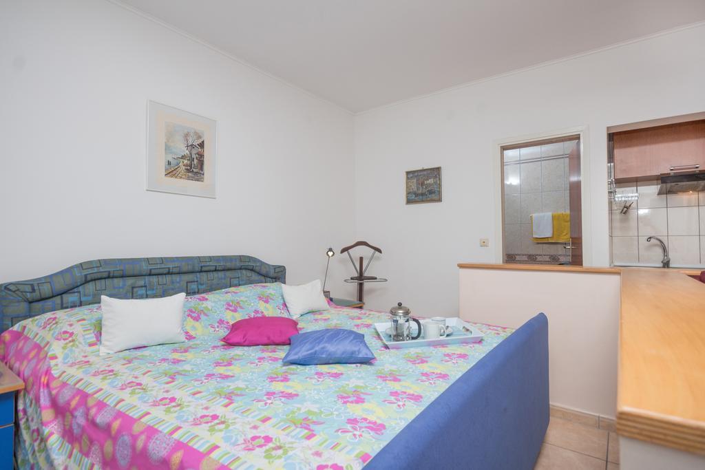 Apartments Villa-Passat Poreč Buitenkant foto